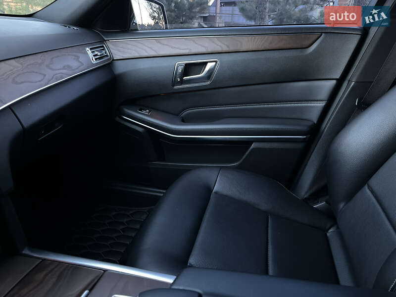 Седан Mercedes-Benz E-Class 2015 в Полтаві
