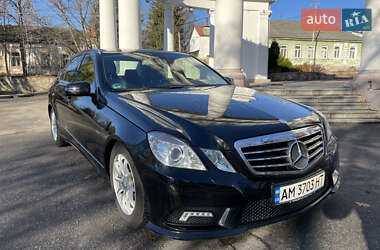 Седан Mercedes-Benz E-Class 2009 в Житомирі