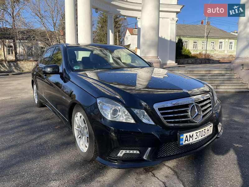 Седан Mercedes-Benz E-Class 2009 в Житомире
