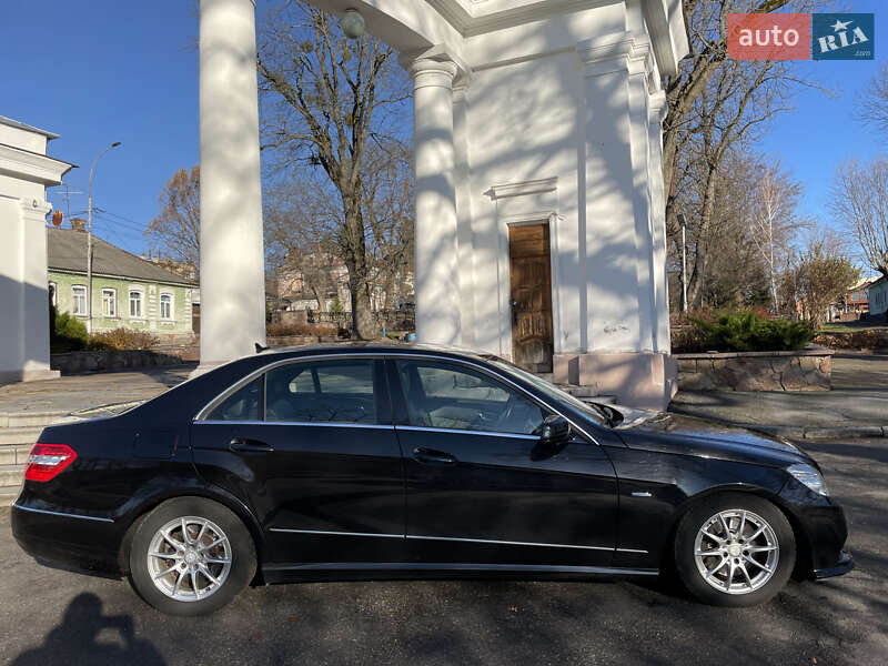 Седан Mercedes-Benz E-Class 2009 в Житомире