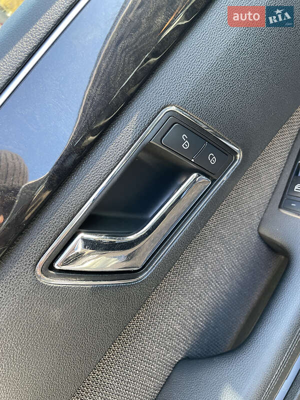 Седан Mercedes-Benz E-Class 2009 в Житомире