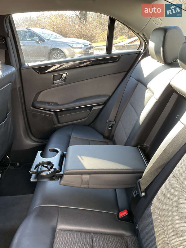 Седан Mercedes-Benz E-Class 2009 в Житомире