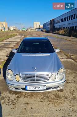 Седан Mercedes-Benz E-Class 2002 в Новодністровську