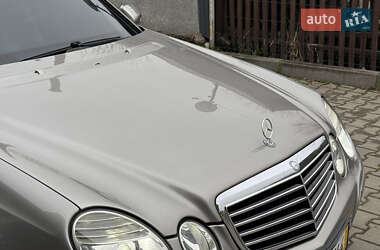 Седан Mercedes-Benz E-Class 2006 в Калуші