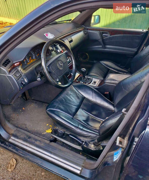 Седан Mercedes-Benz E-Class 1996 в Нікополі