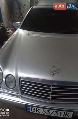 Седан Mercedes-Benz E-Class 1997 в 