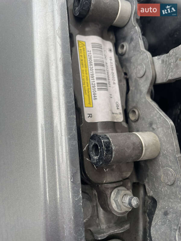 Седан Mercedes-Benz E-Class 2011 в Тернополе