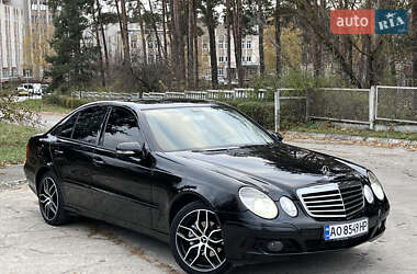 Седан Mercedes-Benz E-Class 2009 в Нетешине