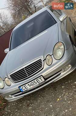 Седан Mercedes-Benz E-Class 2003 в Вижнице