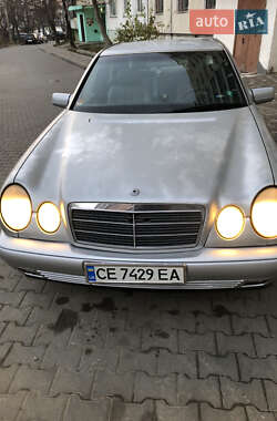 Седан Mercedes-Benz E-Class 1997 в Черновцах