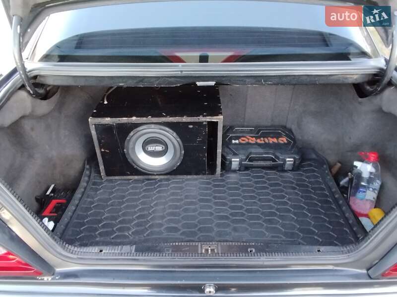 Седан Mercedes-Benz E-Class 1991 в Белгороде-Днестровском