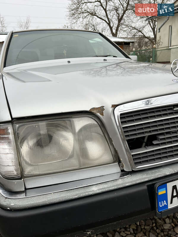 Седан Mercedes-Benz E-Class 1995 в Дрогобичі