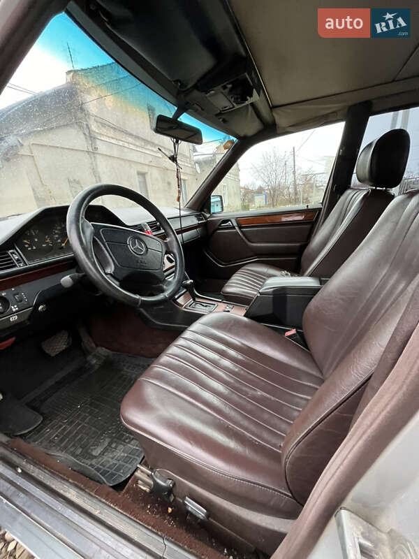 Седан Mercedes-Benz E-Class 1995 в Дрогобичі
