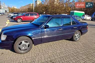 Седан Mercedes-Benz E-Class 1994 в Одесі