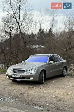 Седан Mercedes-Benz E-Class 2003 в Перечине