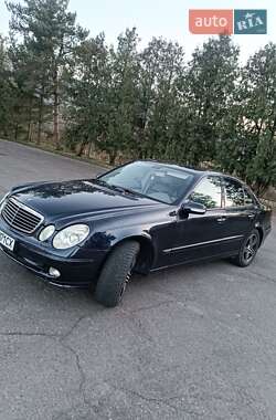 Седан Mercedes-Benz E-Class 2004 в Сколе