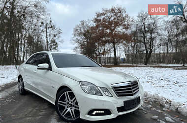 Седан Mercedes-Benz E-Class 2010 в Білій Церкві