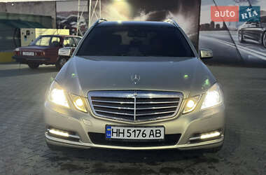 Универсал Mercedes-Benz E-Class 2012 в Одессе