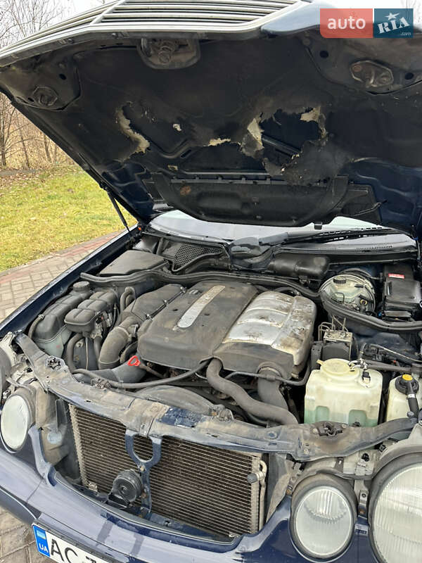 Универсал Mercedes-Benz E-Class 2001 в Нововолынске