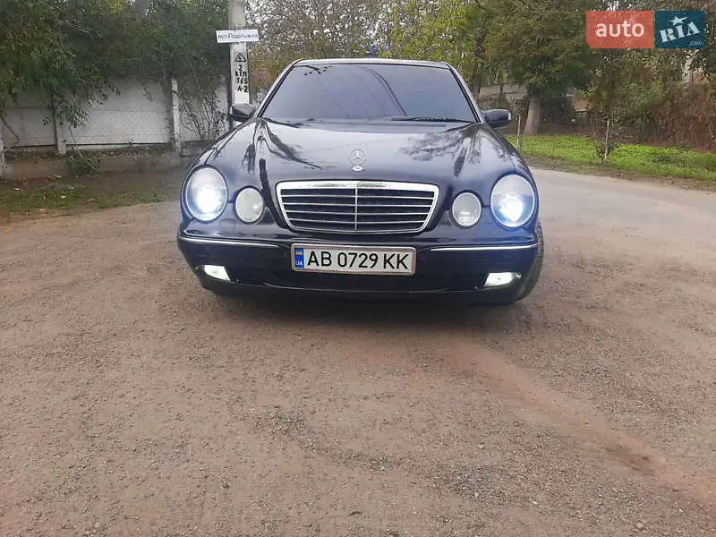 Mercedes-Benz E-Class 2000