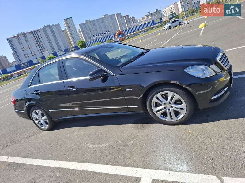 Седан Mercedes-Benz E-Class 2012 в Києві фото 5 Седан Mercedes-Benz E-Class 2012 в Києві