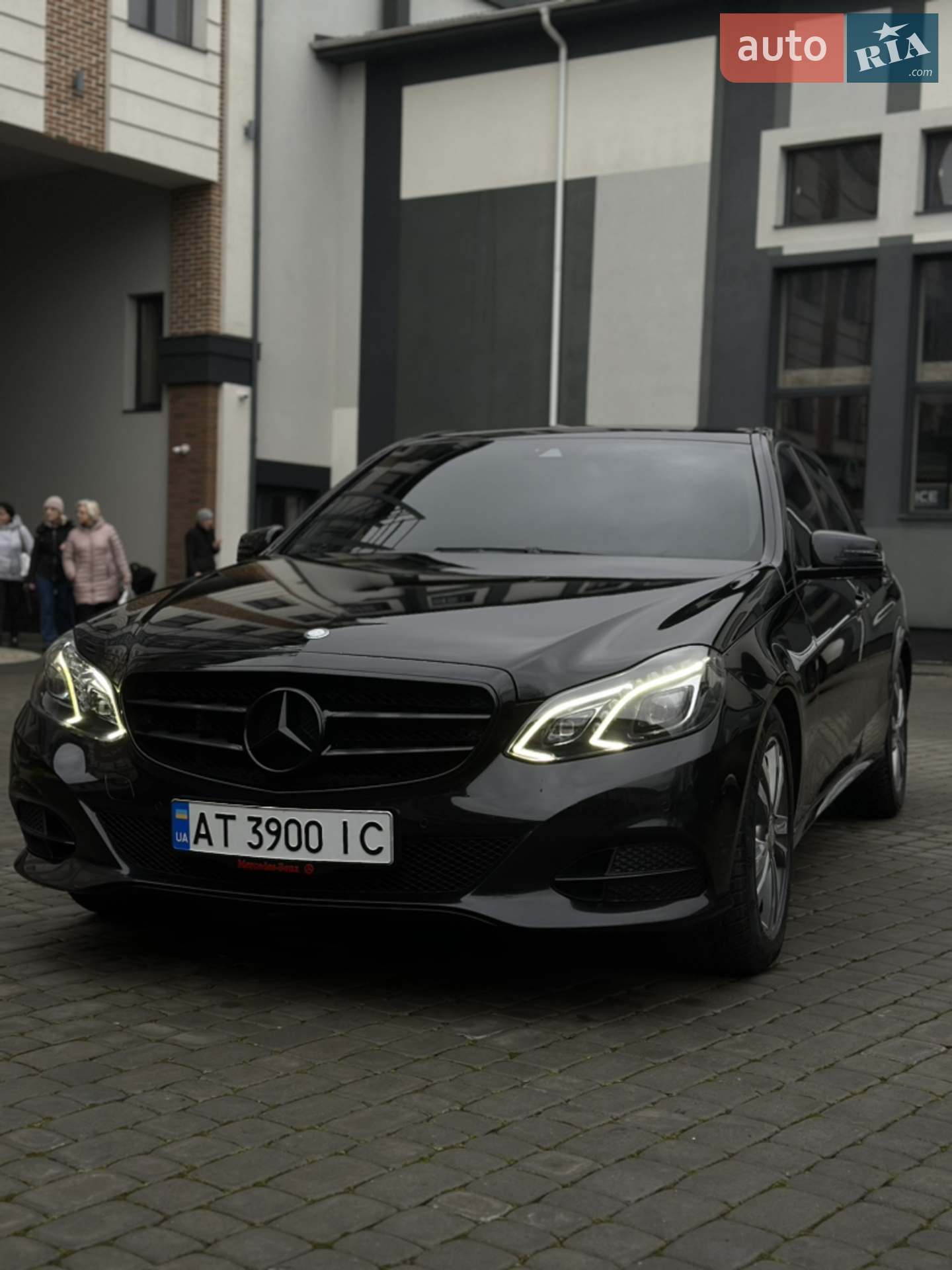 2013 Mercedes-Benz E-klasse - мініатюра 7