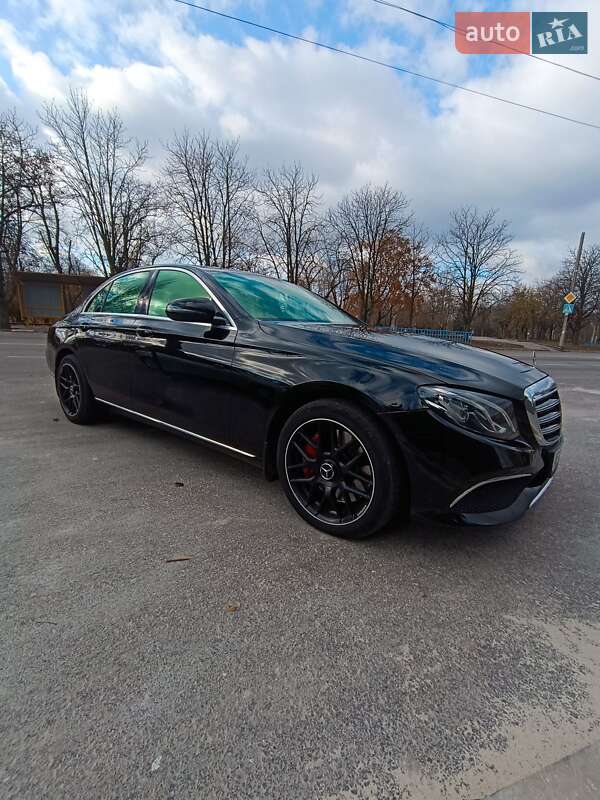 Седан Mercedes-Benz E-Class 2018 в Никополе
