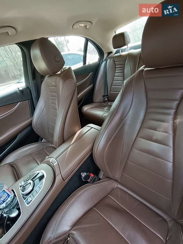 Седан Mercedes-Benz E-Class 2018 в Никополе