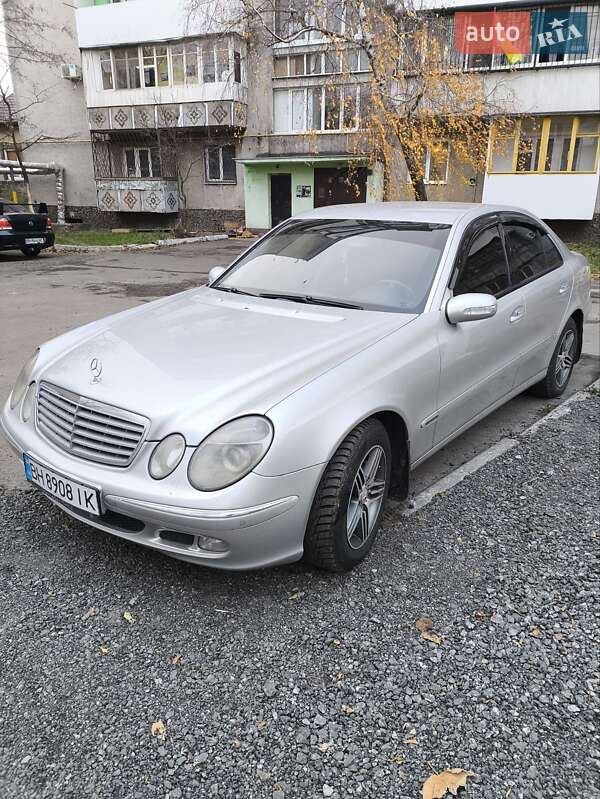 Седан Mercedes-Benz E-Class 2002 в Одессе