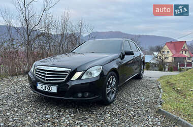 Седан Mercedes-Benz E-Class 2010 в Тячеві