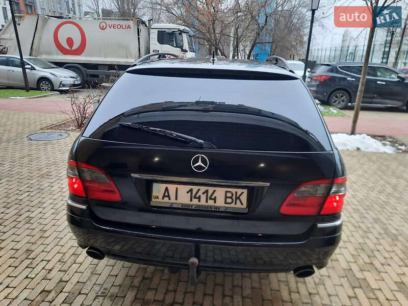 Универсал Mercedes-Benz E-Class 2009 в Киеве