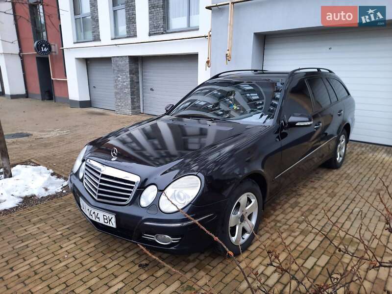 Универсал Mercedes-Benz E-Class 2009 в Киеве