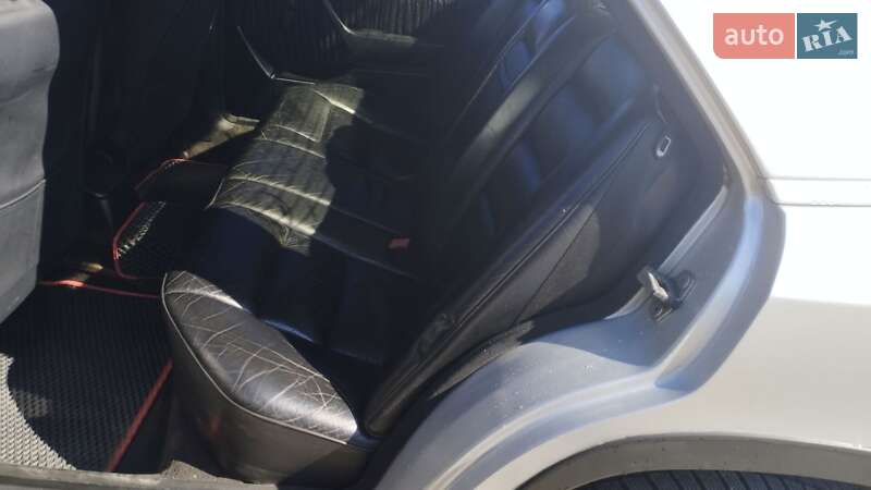 Седан Mercedes-Benz E-Class 1991 в Виннице