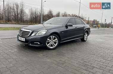 Mercedes-Benz E-Class 2010