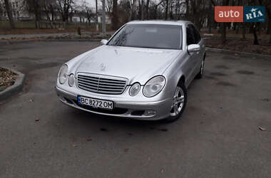 Седан Mercedes-Benz E-Class 2002 в Дніпрі