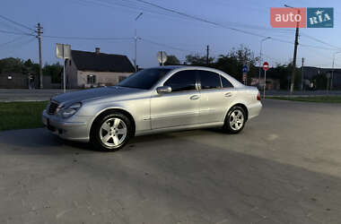 Седан Mercedes-Benz E-Class 2002 в Бережанах