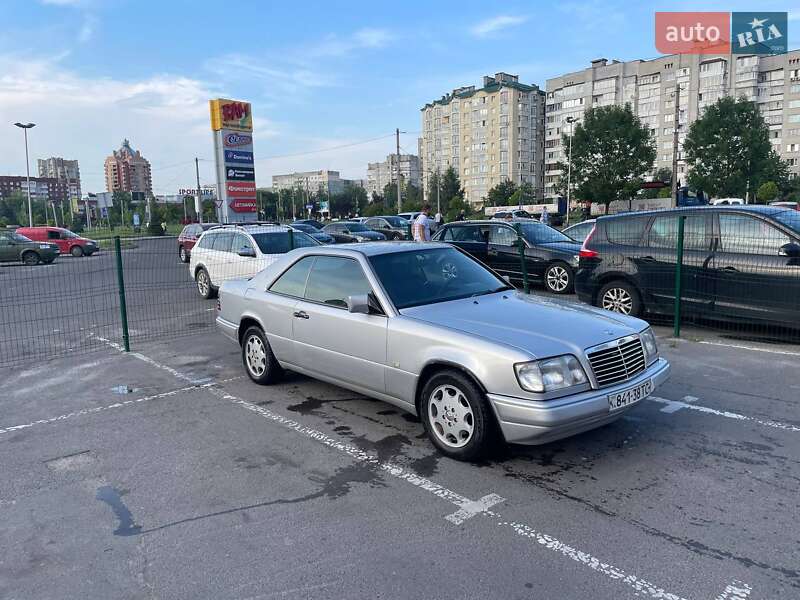 Купе Mercedes-Benz E-Class 1995 в 