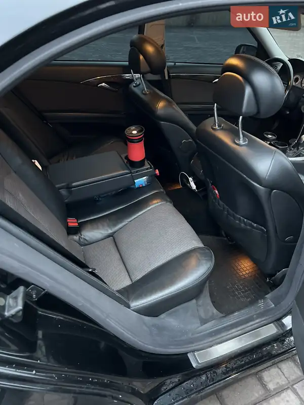 Mercedes-Benz E-Class 2004