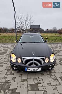 Mercedes-Benz E-Class 2009