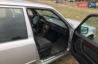 Седан Mercedes-Benz E-Class 1995 в 