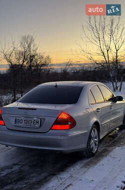 Седан Mercedes-Benz E-Class 2002 в Чорткові