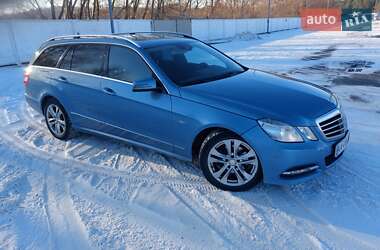 Mercedes-Benz E-Class 2011