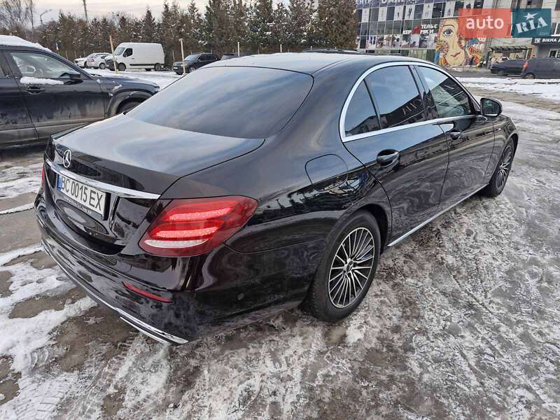 Седан Mercedes-Benz E-Class 2017 в Львове