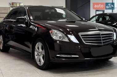 Седан Mercedes-Benz E-Class 2013 в Житомирі