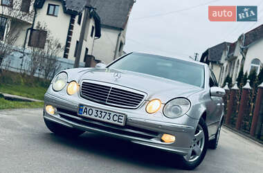 Седан Mercedes-Benz E-Class 2004 в Нижній Апші