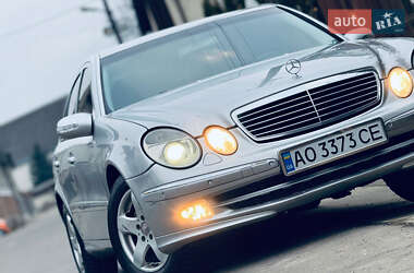 Седан Mercedes-Benz E-Class 2004 в Нижній Апші