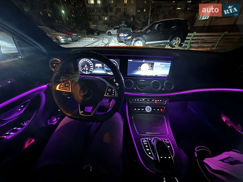 Седан Mercedes-Benz E-Class 2017 в Киеве