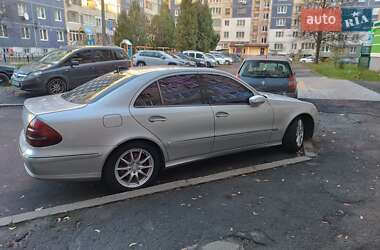 Седан Mercedes-Benz E-Class 2003 в Львове