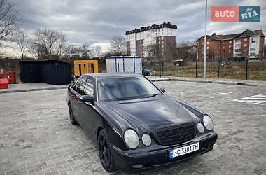 Седан Mercedes-Benz E-Class 2001 в Стрые