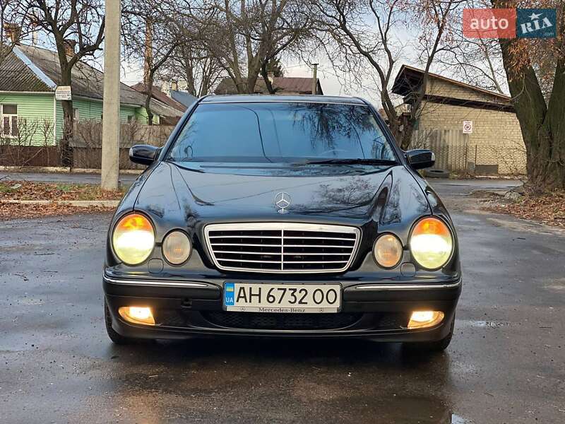 Седан Mercedes-Benz E-Class 2001 в Костополе